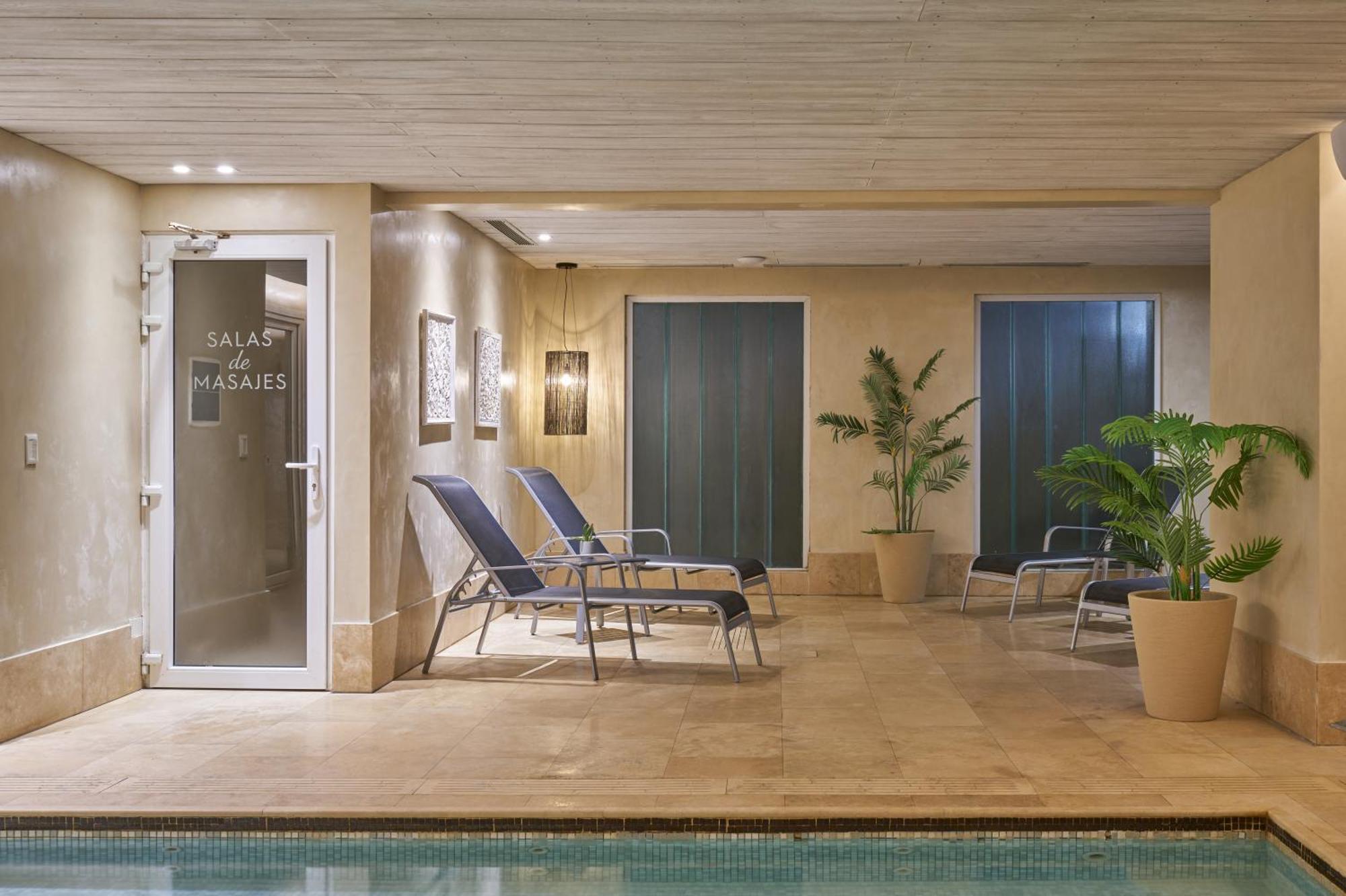 Almarena & Boutique 4*